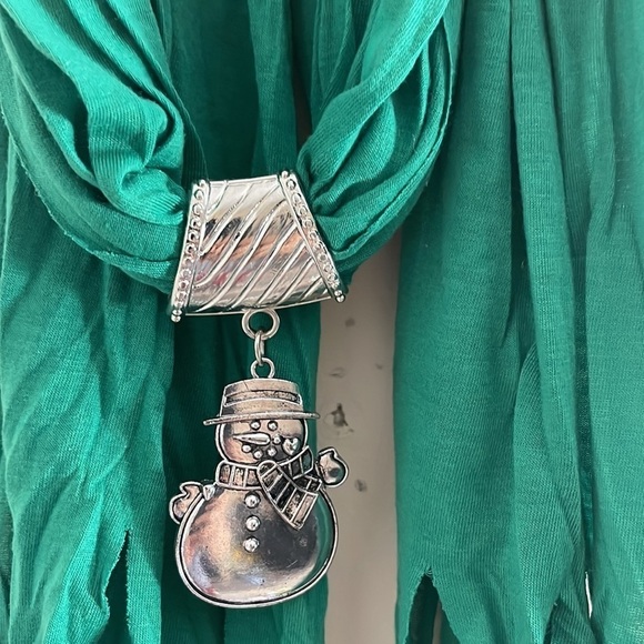 Scarf - Picture 3 of 5